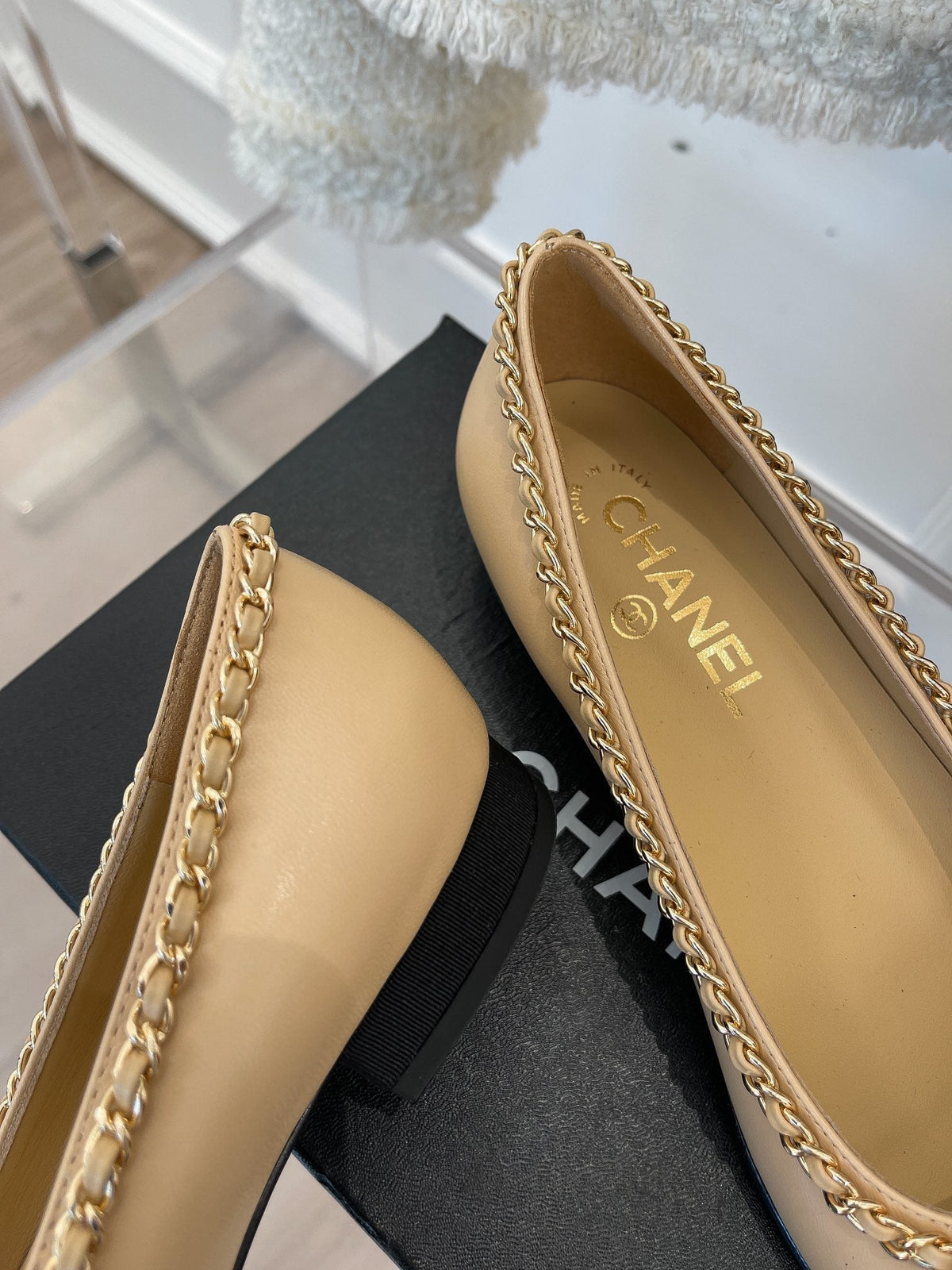 CC Ballet Flats 25mm Beige Bow Tie Chain Lambskin