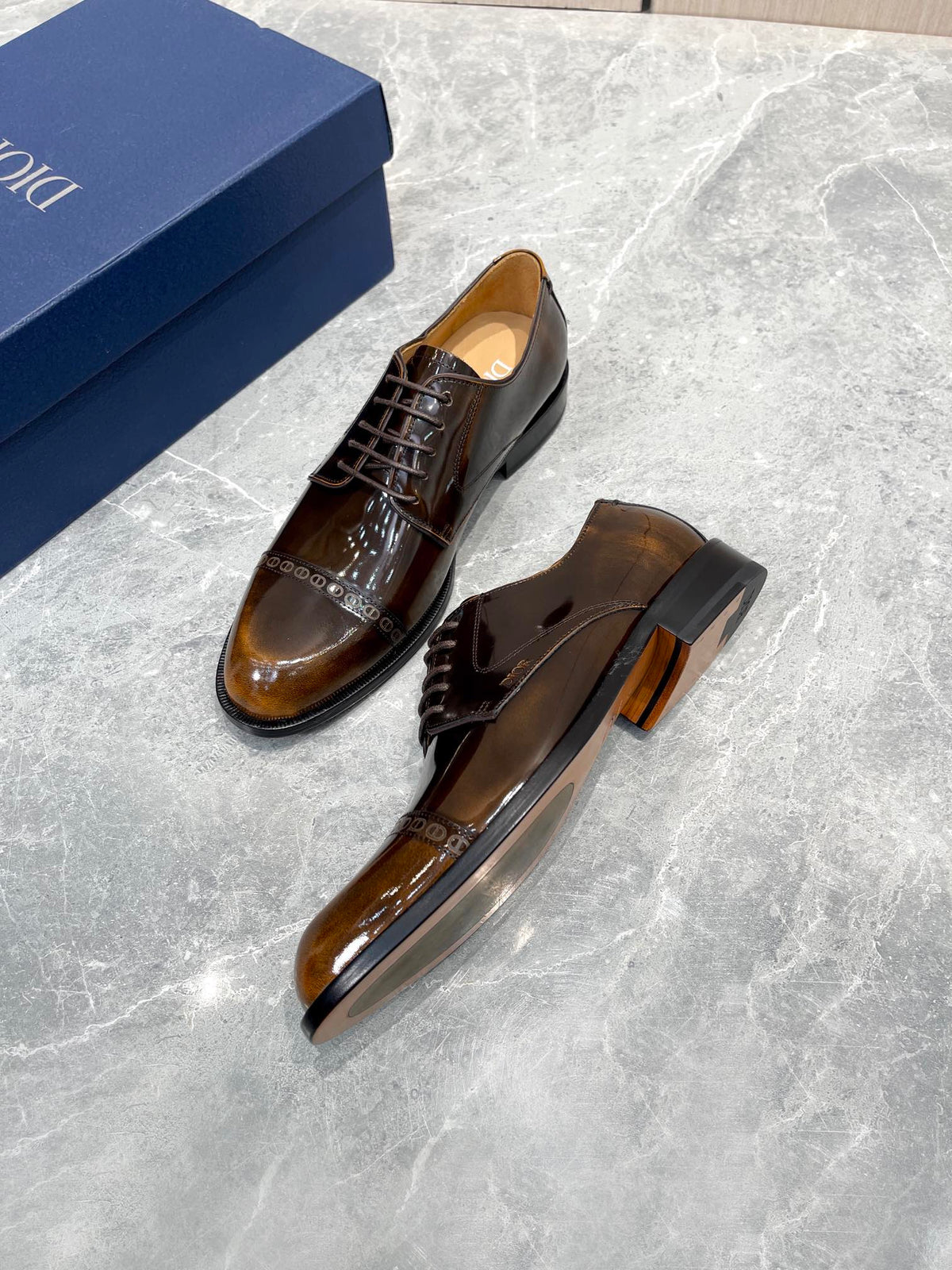 CD TIMELESS OXFORD OMBRE CARAMEL EMBOSSED CALFSKIN
