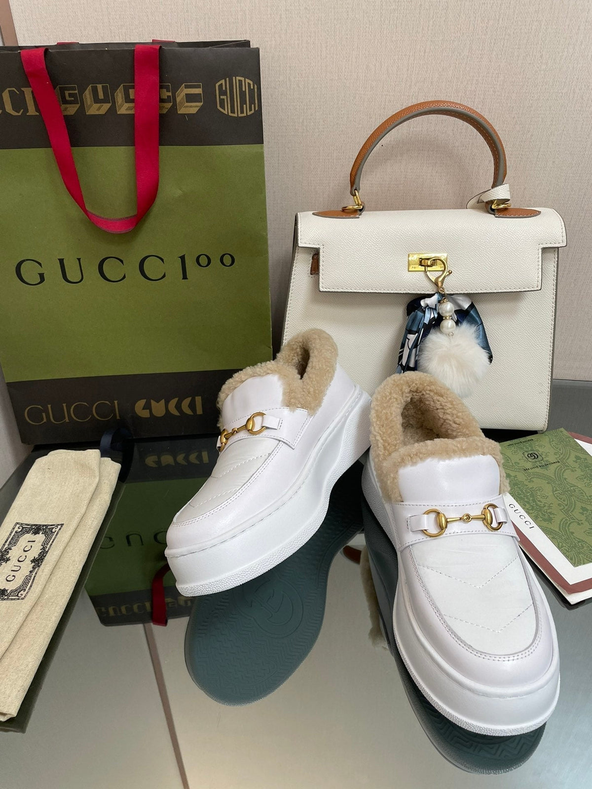 GG LOAFER IN WHITE CALFSKIN WITH BEIGE WOOL LINING