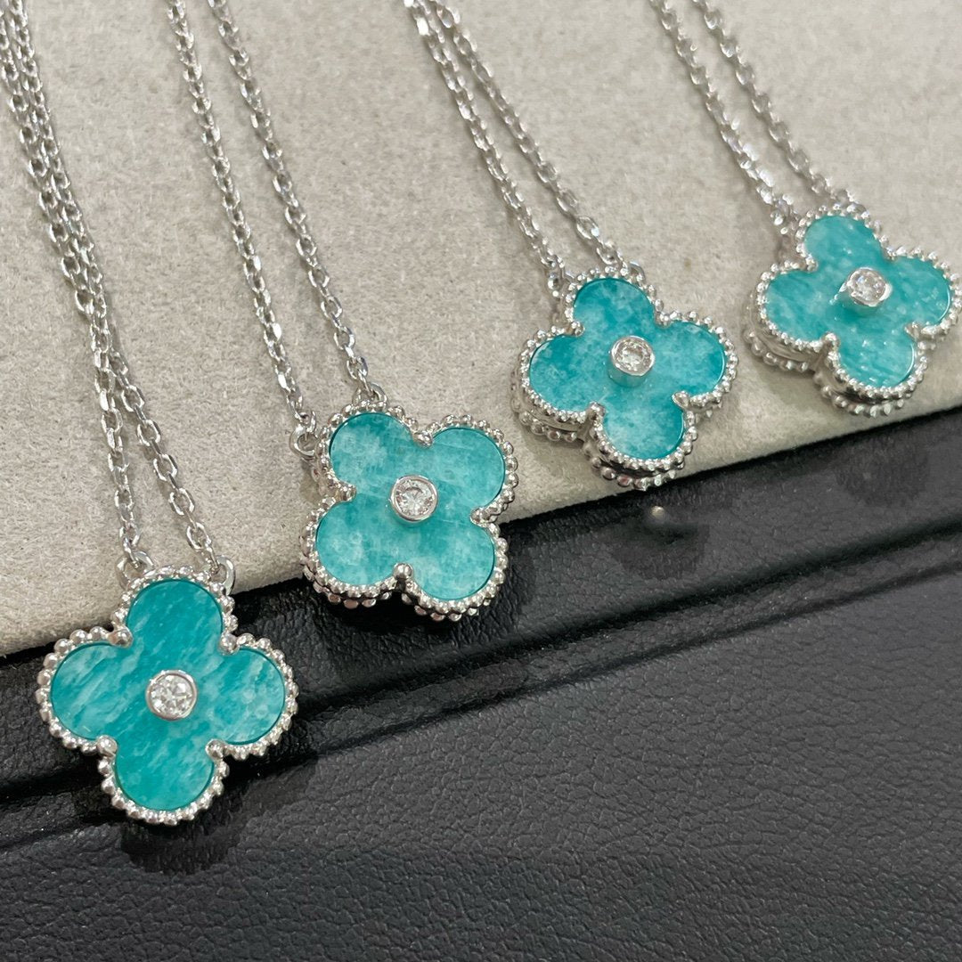 CLOVER 1 DIAMOND AMAZONITE SILVER NECKLACE