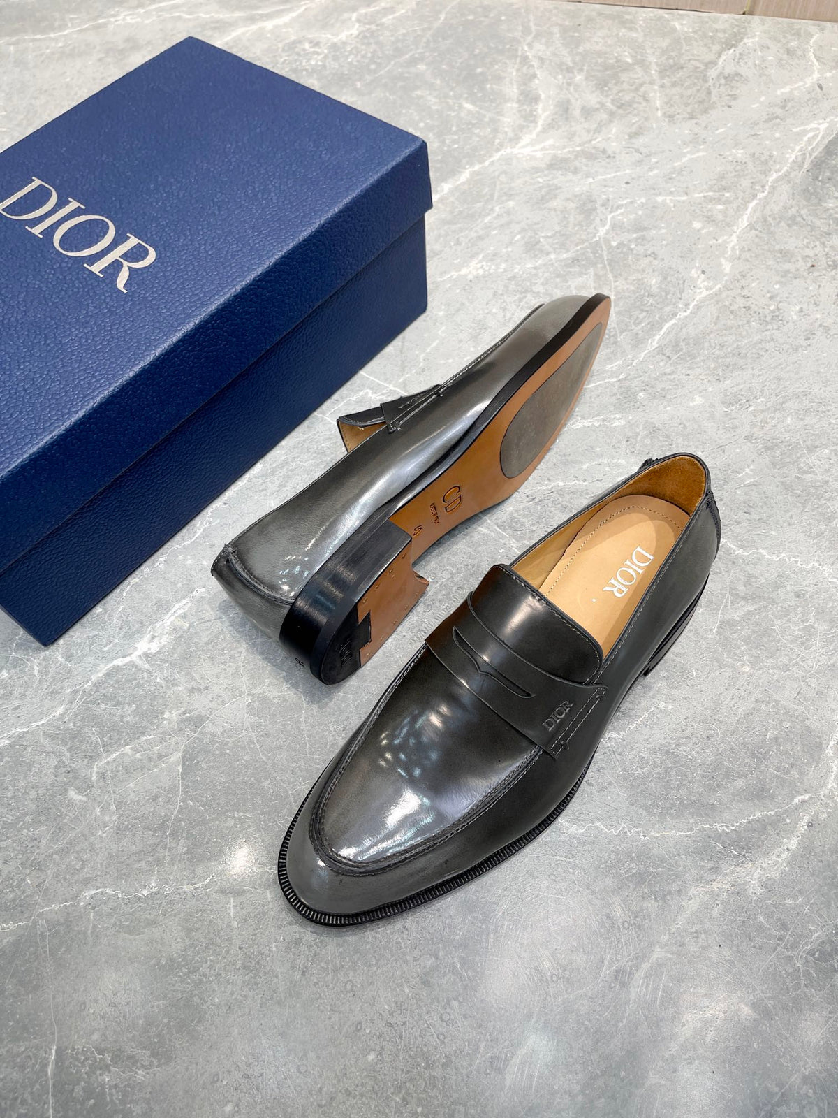 CD GRANVILLE LOAFER FOSSIL CALFSKIN