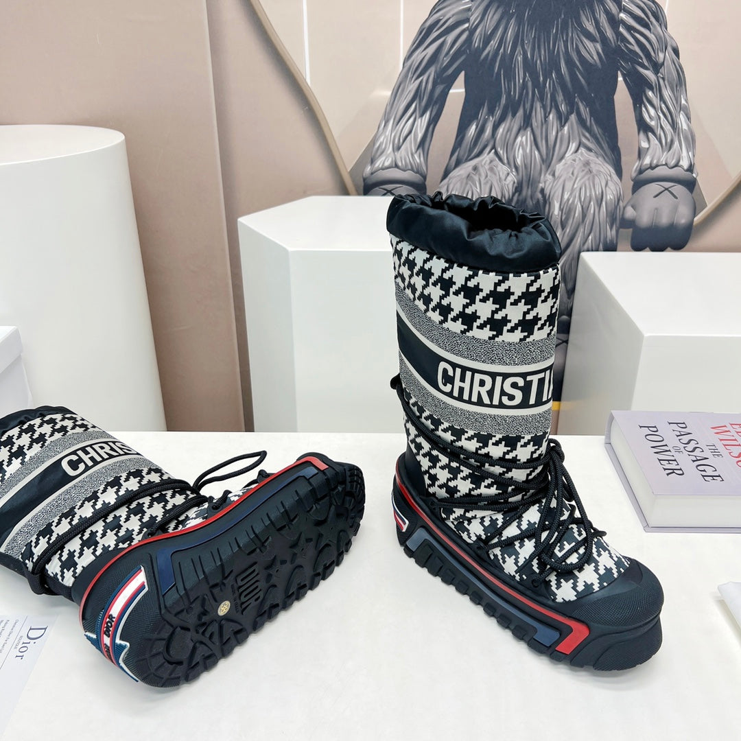 CD Platform Snow Boots Black White Cowhide Nylon Fabric 539656