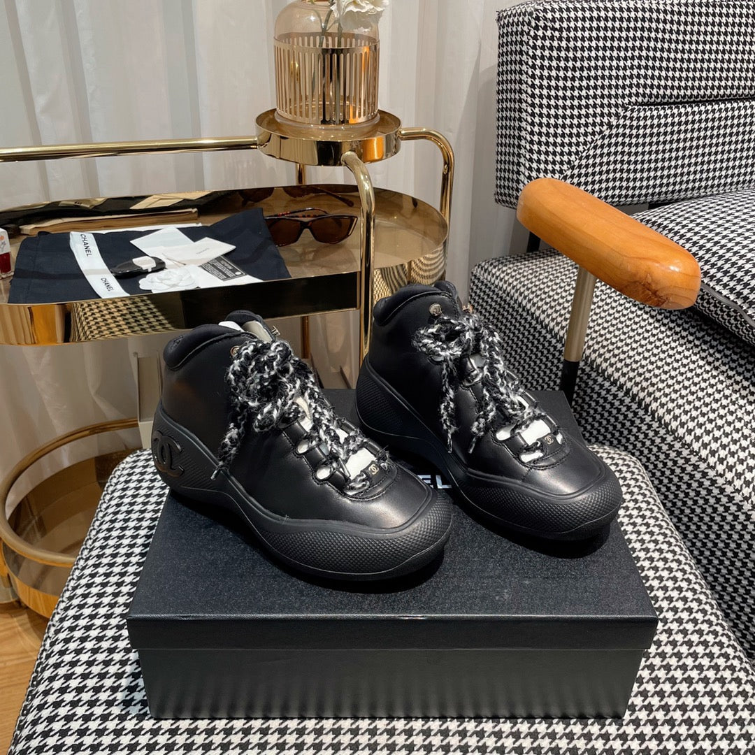 CC Sneaker In Black Lambskin 144801
