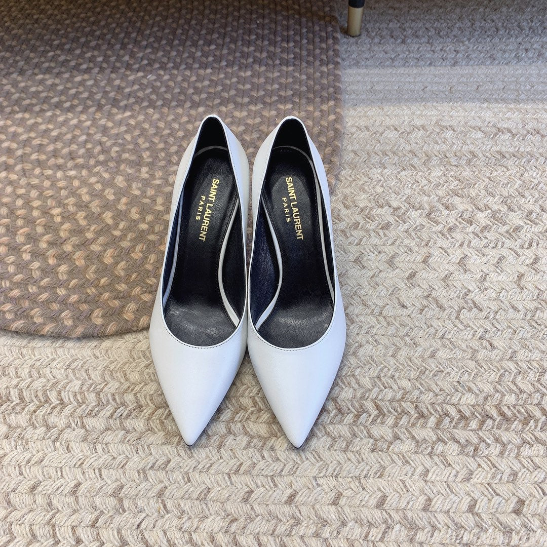 OPYUM BLACK HEEL PUMPS IN WHITE SMOOTH LAMBSKIN