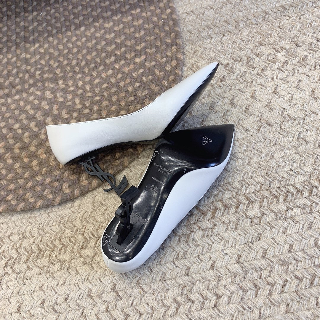 OPYUM BLACK HEEL PUMPS IN WHITE SMOOTH LAMBSKIN