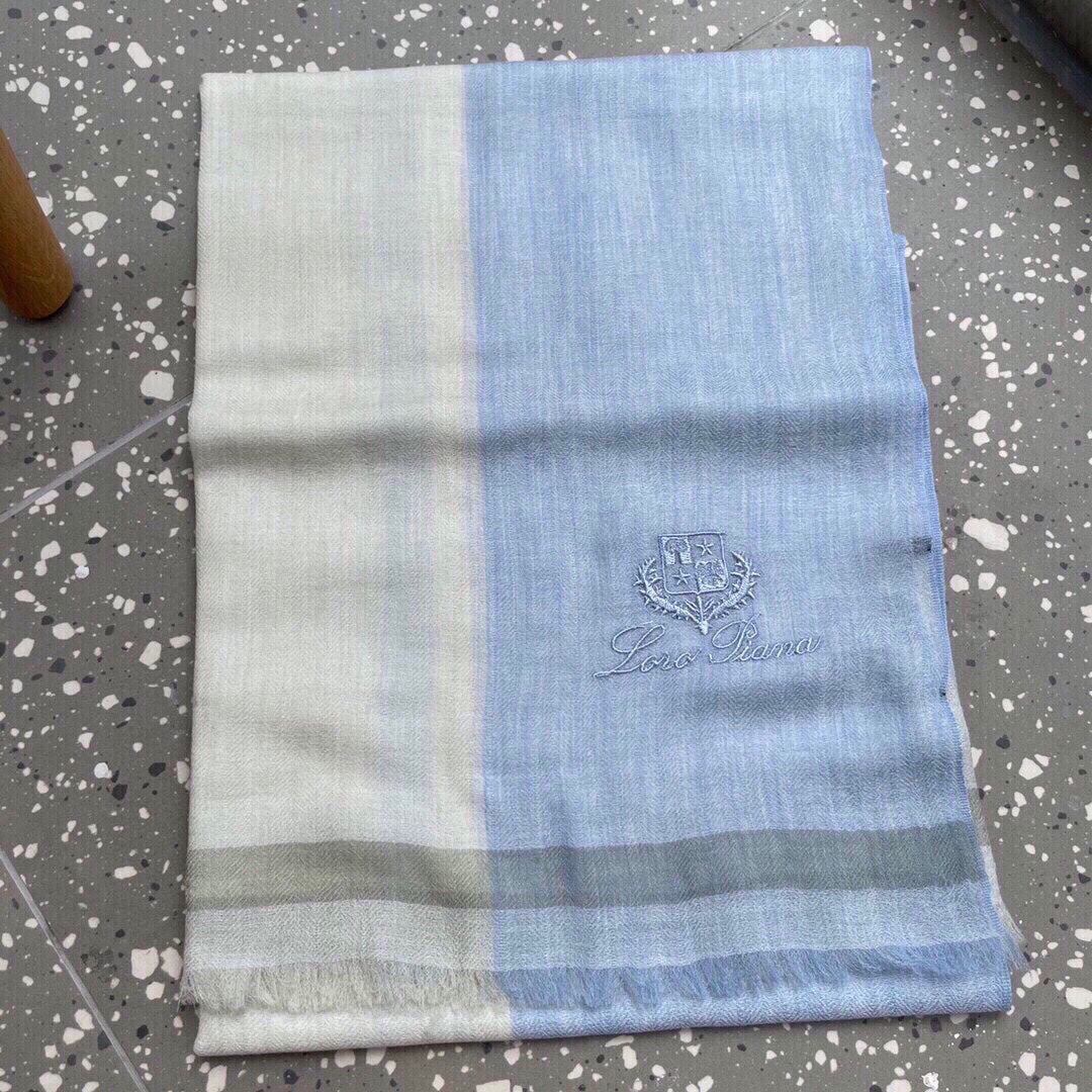 LP Quadrata Rainbow Scarf 200 CM In White Mix Blue Cashmere Silk 670021