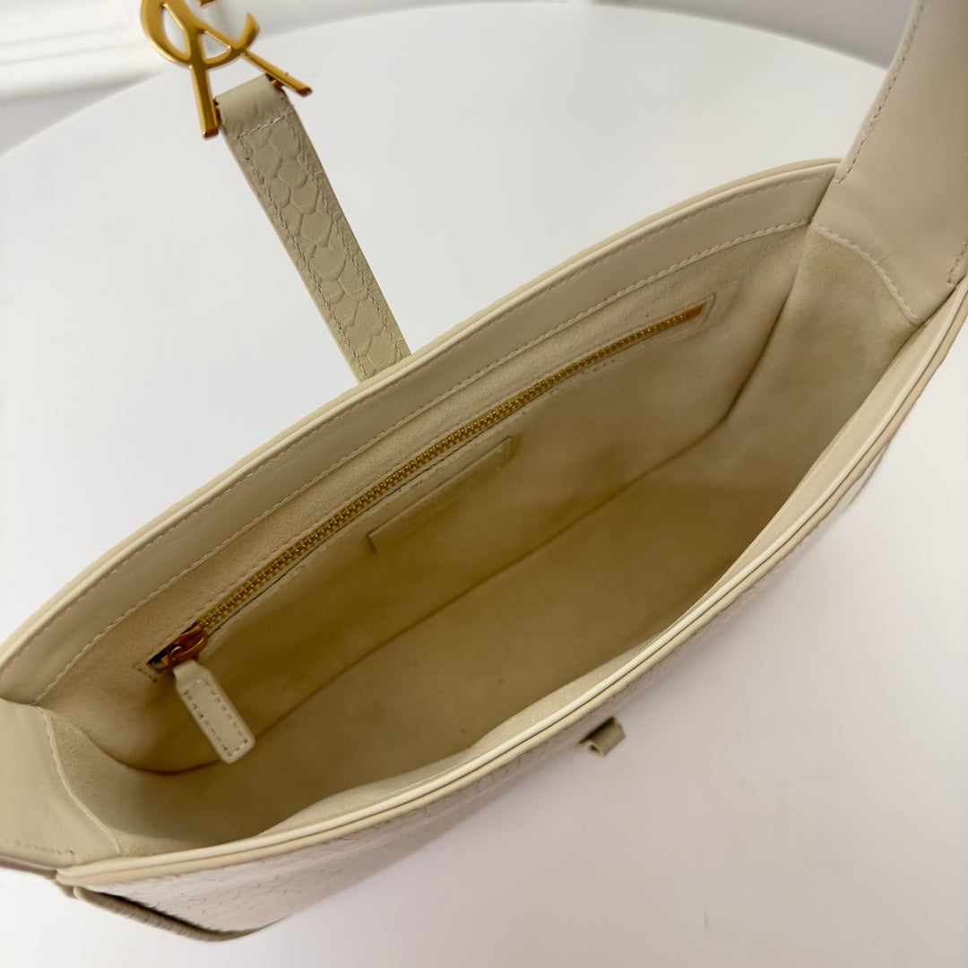 Le 5 a 7 24 Snake White Lambskin Ghw