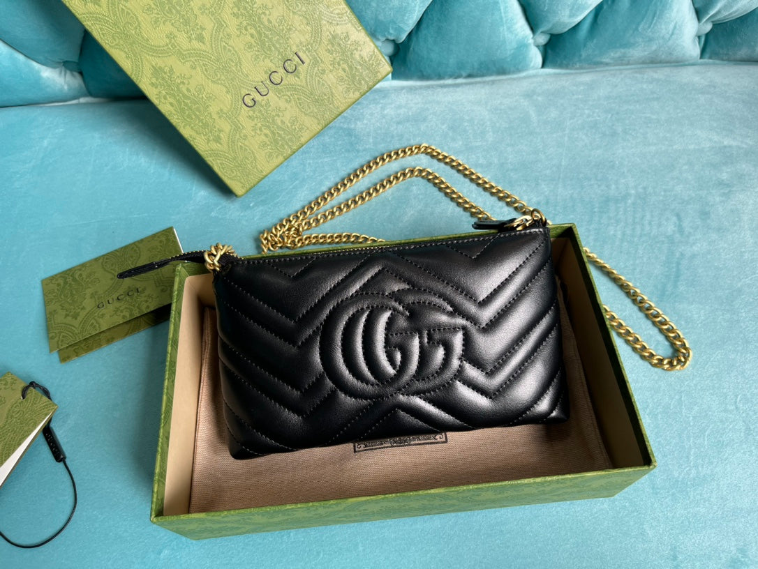GG MARMONT MINI 22 HANDBAG IN BLACK CALFSKIN