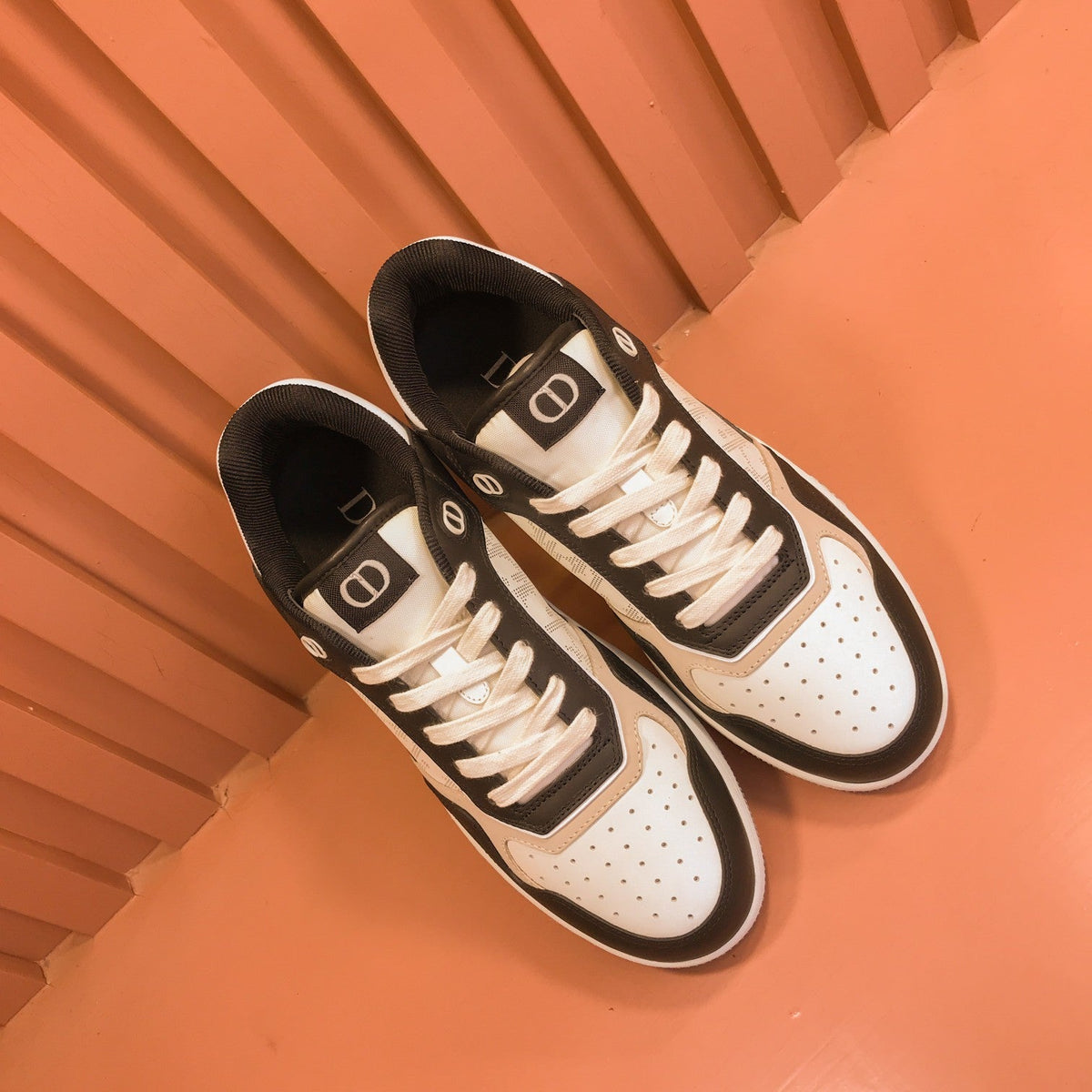 CD B27 LOW-TOP SNEAKER BLACK-WHITE MESH CALFSKIN