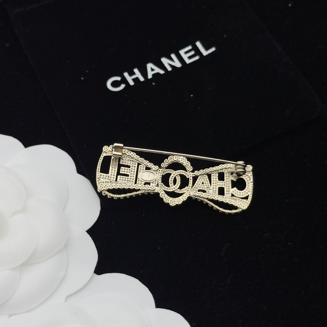 CC Brooch Gold 173219