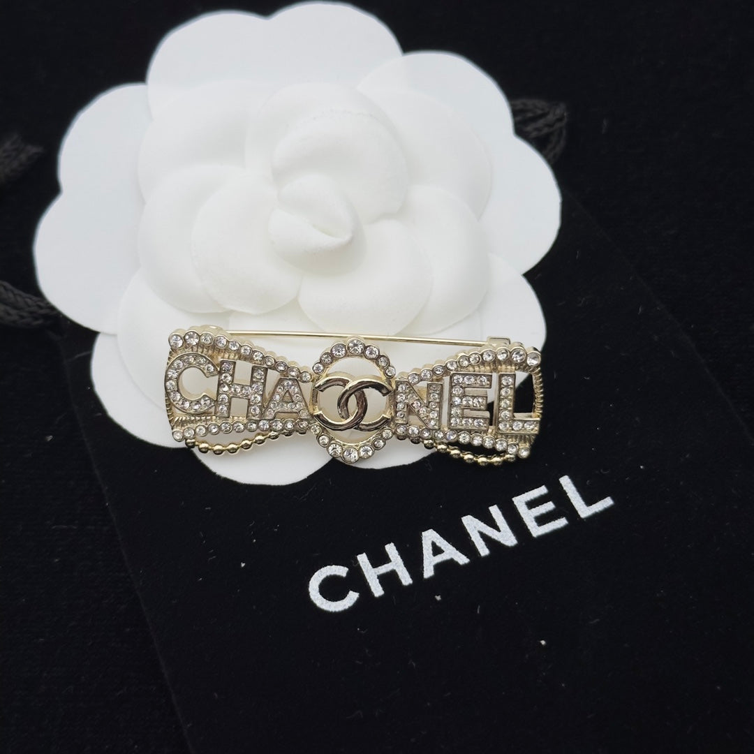 CC Brooch Gold 173219