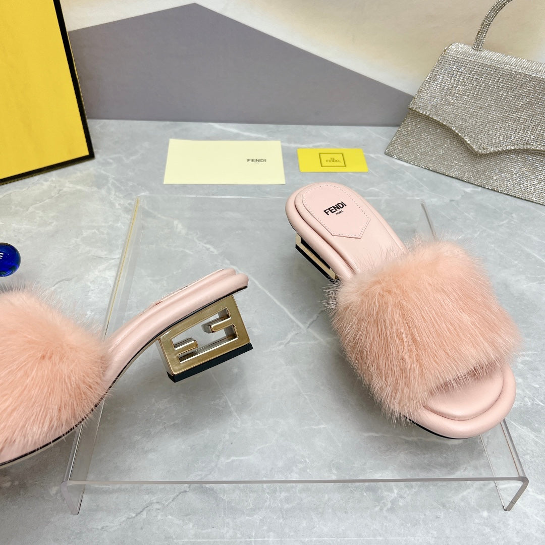 FENDI BAGUETTE MINK MEDIUM-HEELED 45MM IN NUDE BEIGE FUR AND LAMBSKIN
