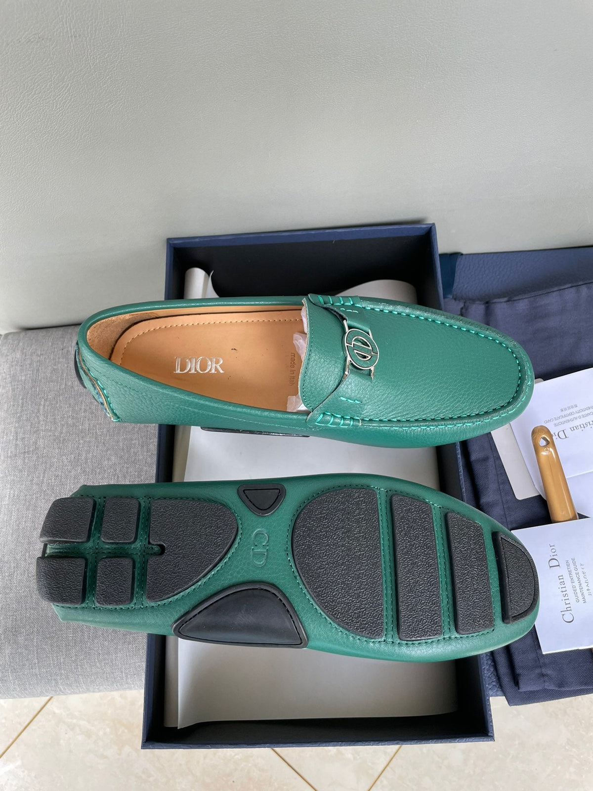 CD JUAL ICON BUCKLE LOAFER PINE GRAINED CALFSKIN