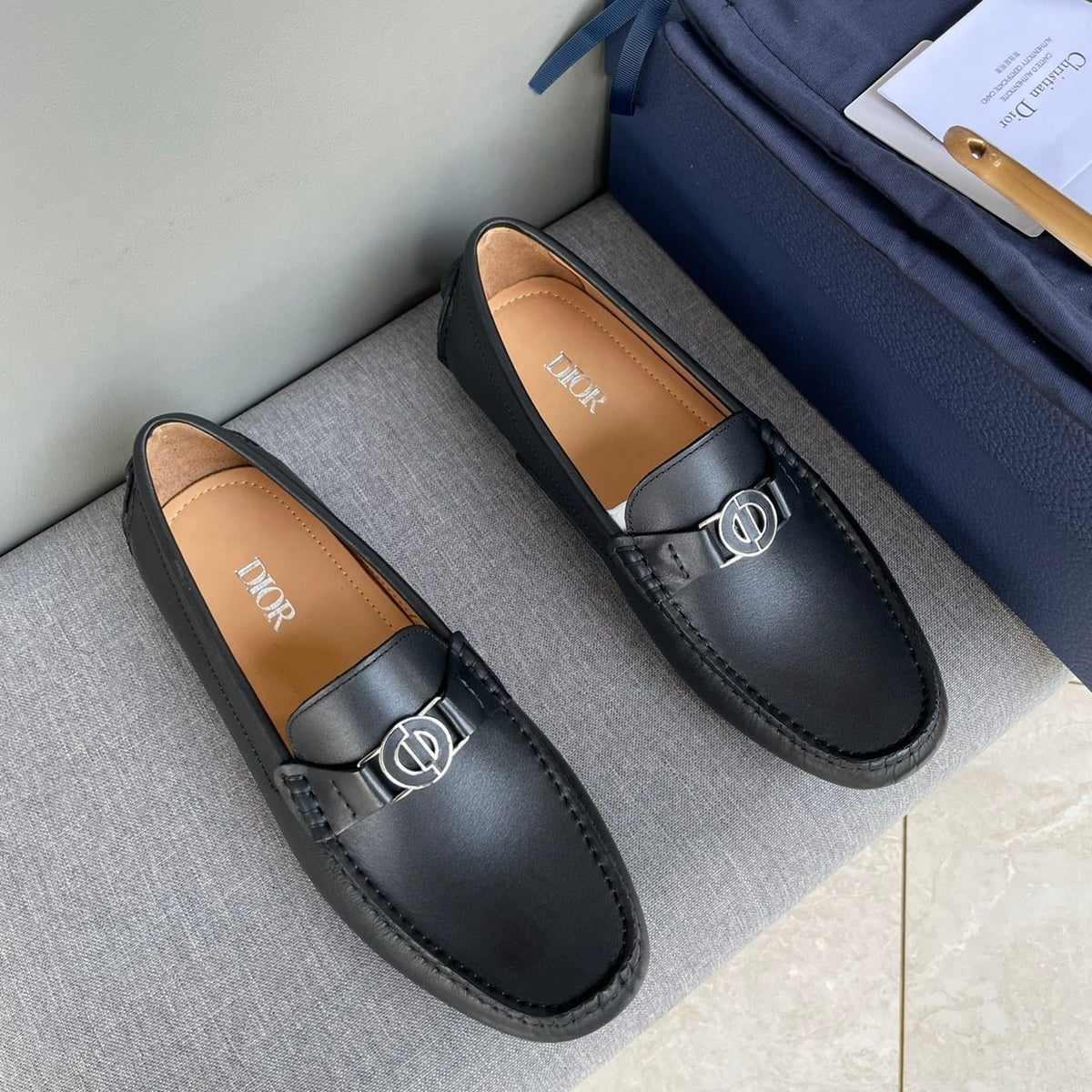CD JUAL ICON BUCKLE LOAFER BLACK CALFSKIN