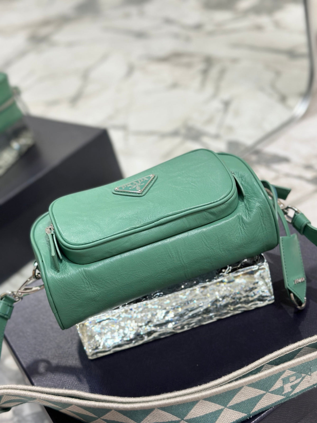 CAMERA BAG 23 IN CASTLETON GREEN WRINKLED LAMBSKIN