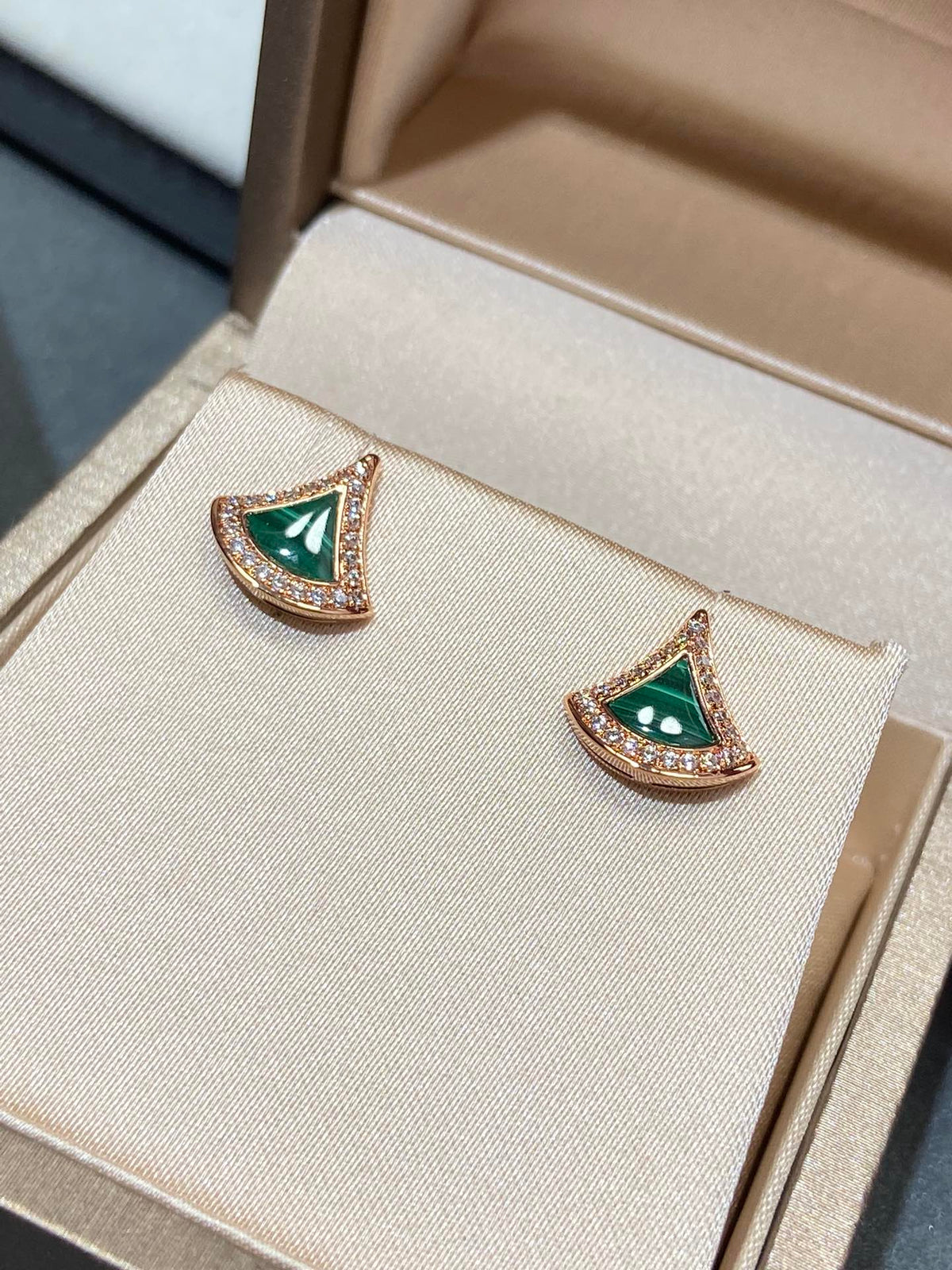 DIVAS DREAM EARRINGS PINK GOLD DIAMOND