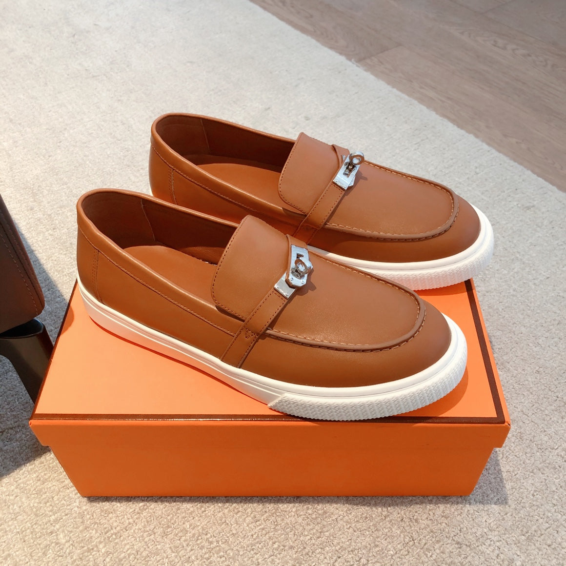 HM GAME SLIP-ON SNEAKER FIRE CALFSKIN