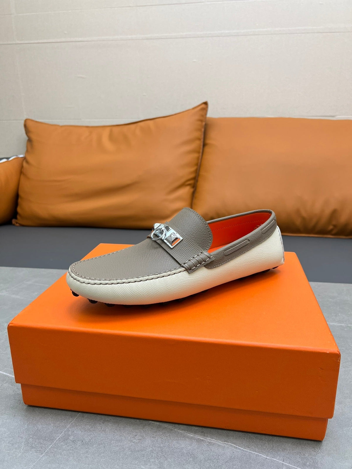 HM IRVING LOAFER ASH CALFSKIN