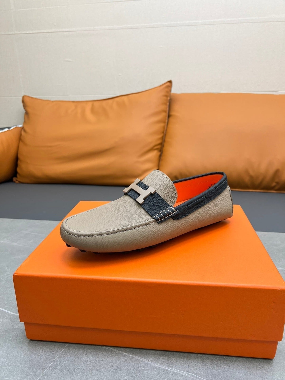 HM H-LOGO LOAFER TAN CALFSKIN