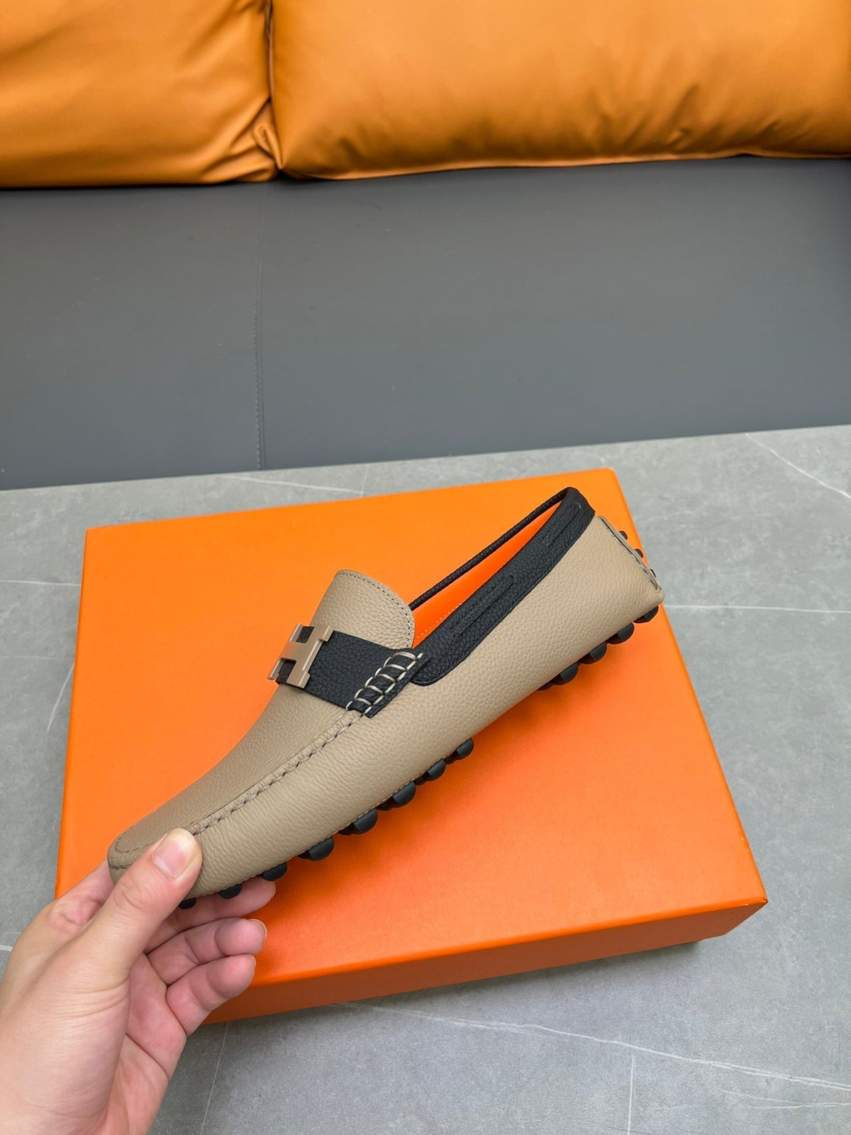 HM H-LOGO LOAFER TAN CALFSKIN