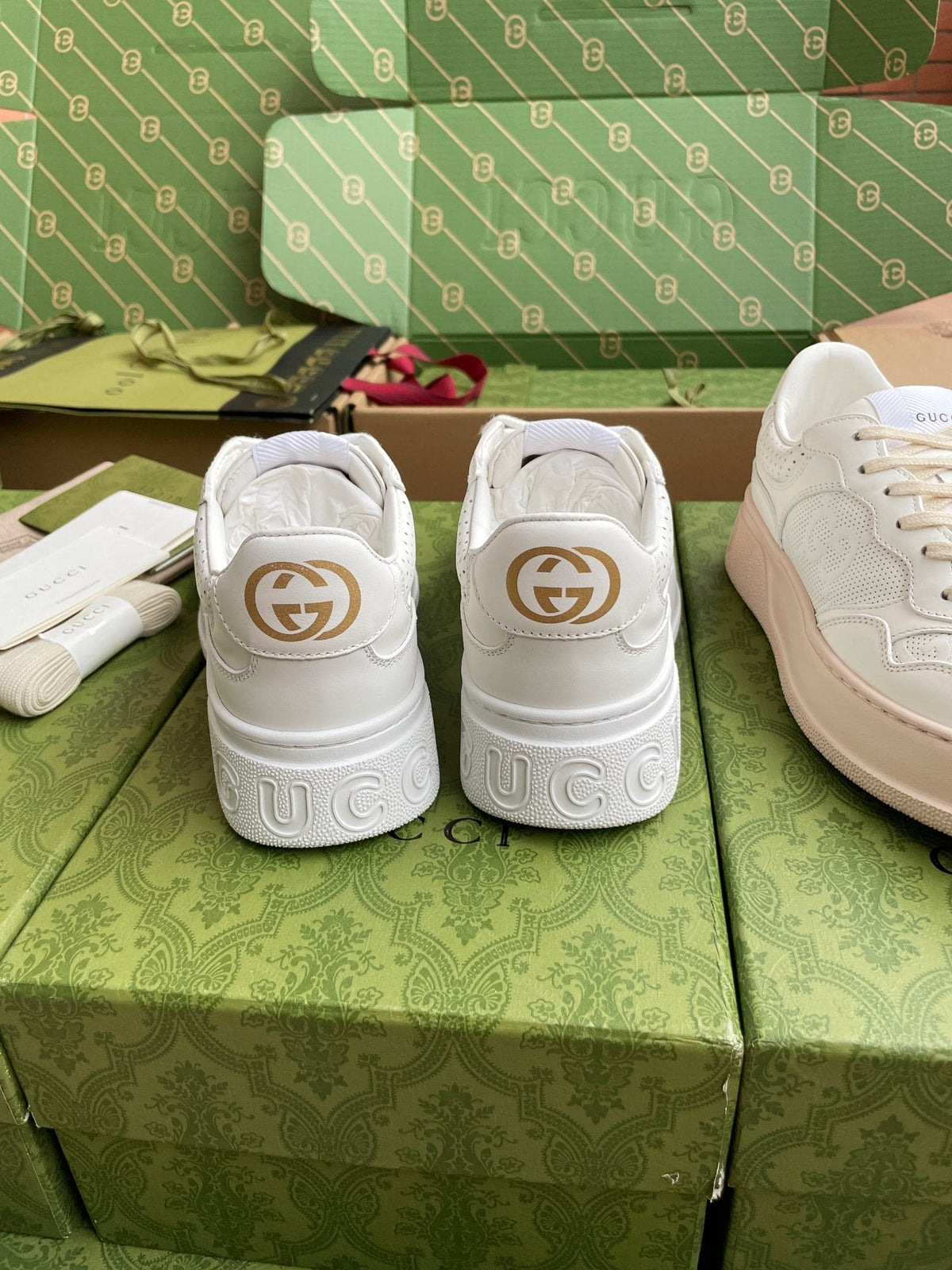 GG 26 Sneaker White Calfskin 632891