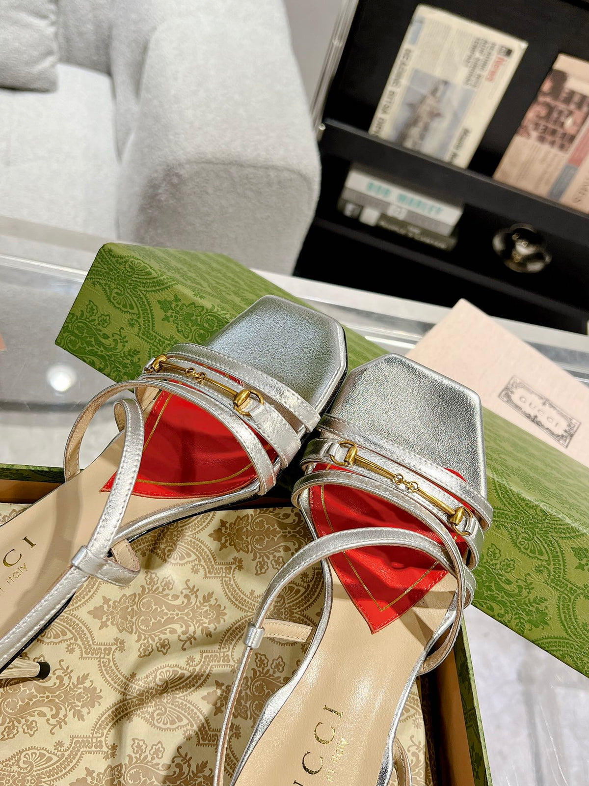 GG CLASSIC STRAPPY HEEL SANDAL SILVER CALFSKIN