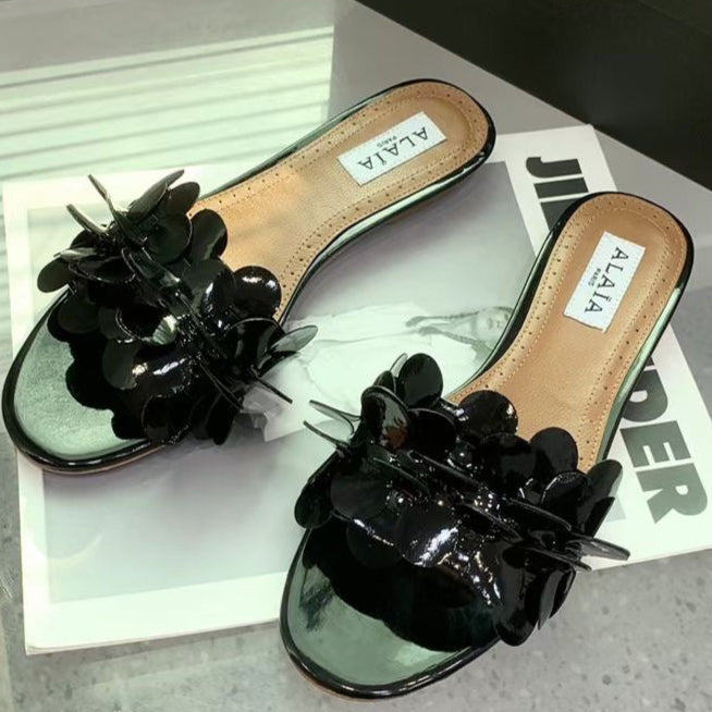 Alaia 25 Flower Slippers Glossy Black Sheepskin 293160