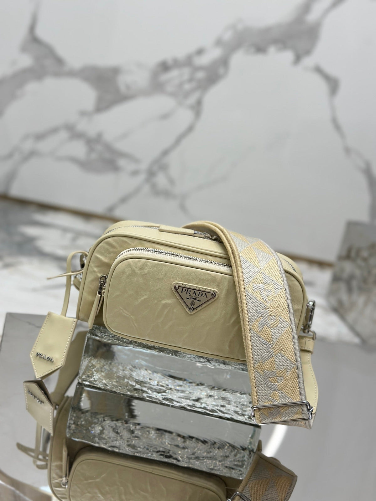 CAMERA BAG 23 IN CREAM WRINKLED LAMBSKIN