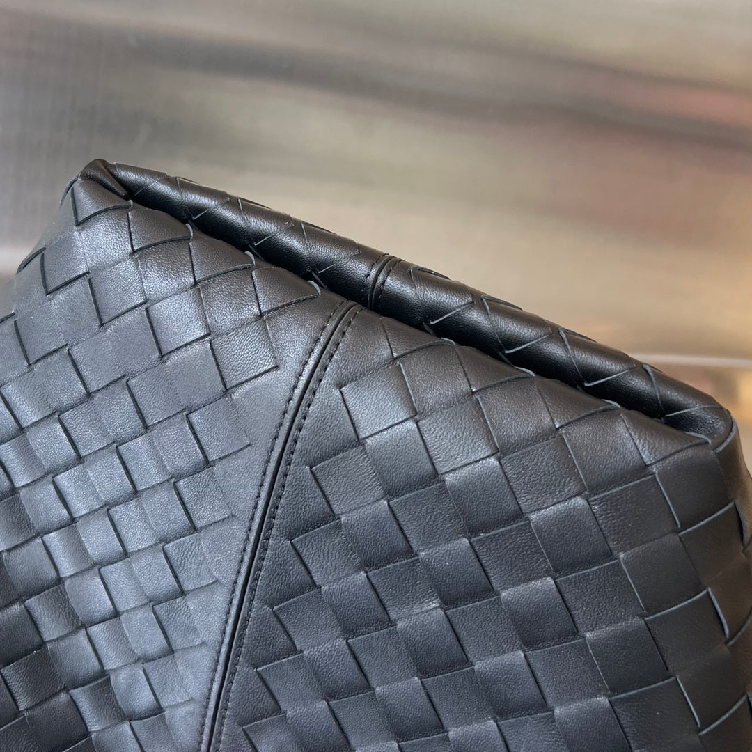 FLIP FLAP 23 BAG IN BLACK LAMBSKIN