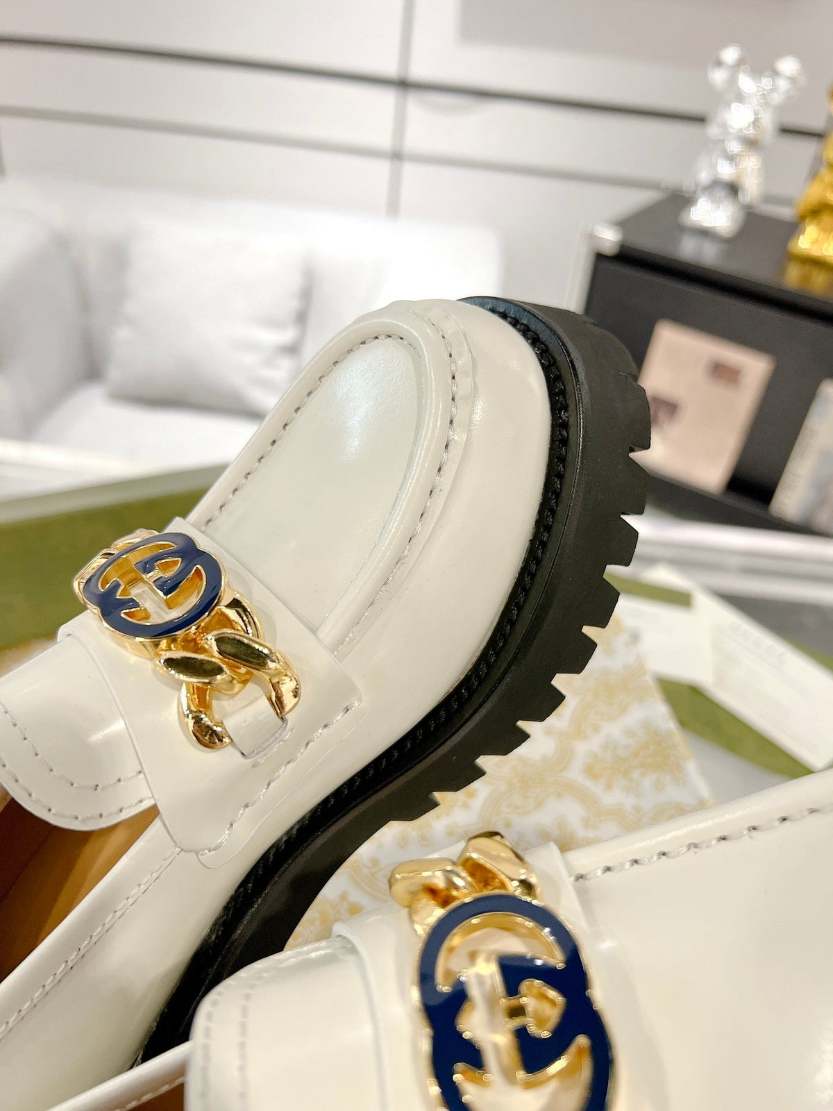GG LOAFER WITH GG CHAINS WHITE CALFSKIN