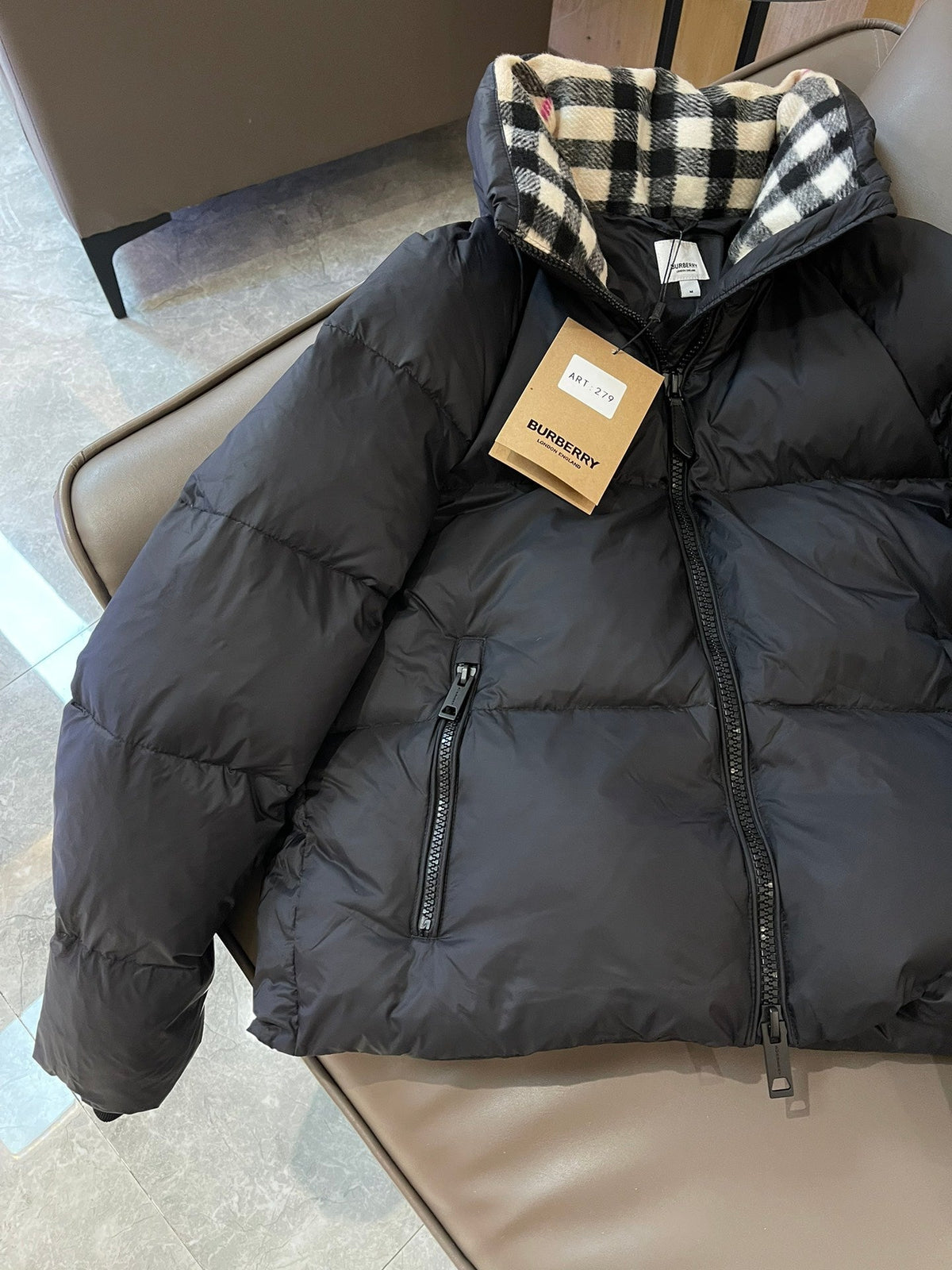 Burberry 25 Short Jacket Black Down Nylon