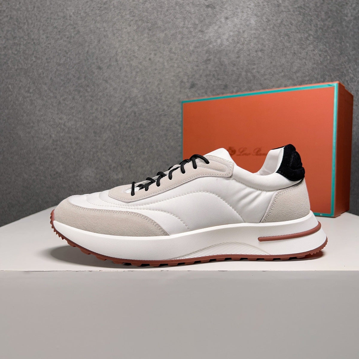 LP WEEKEND WALK SNEAKERS WHITE SUEDE