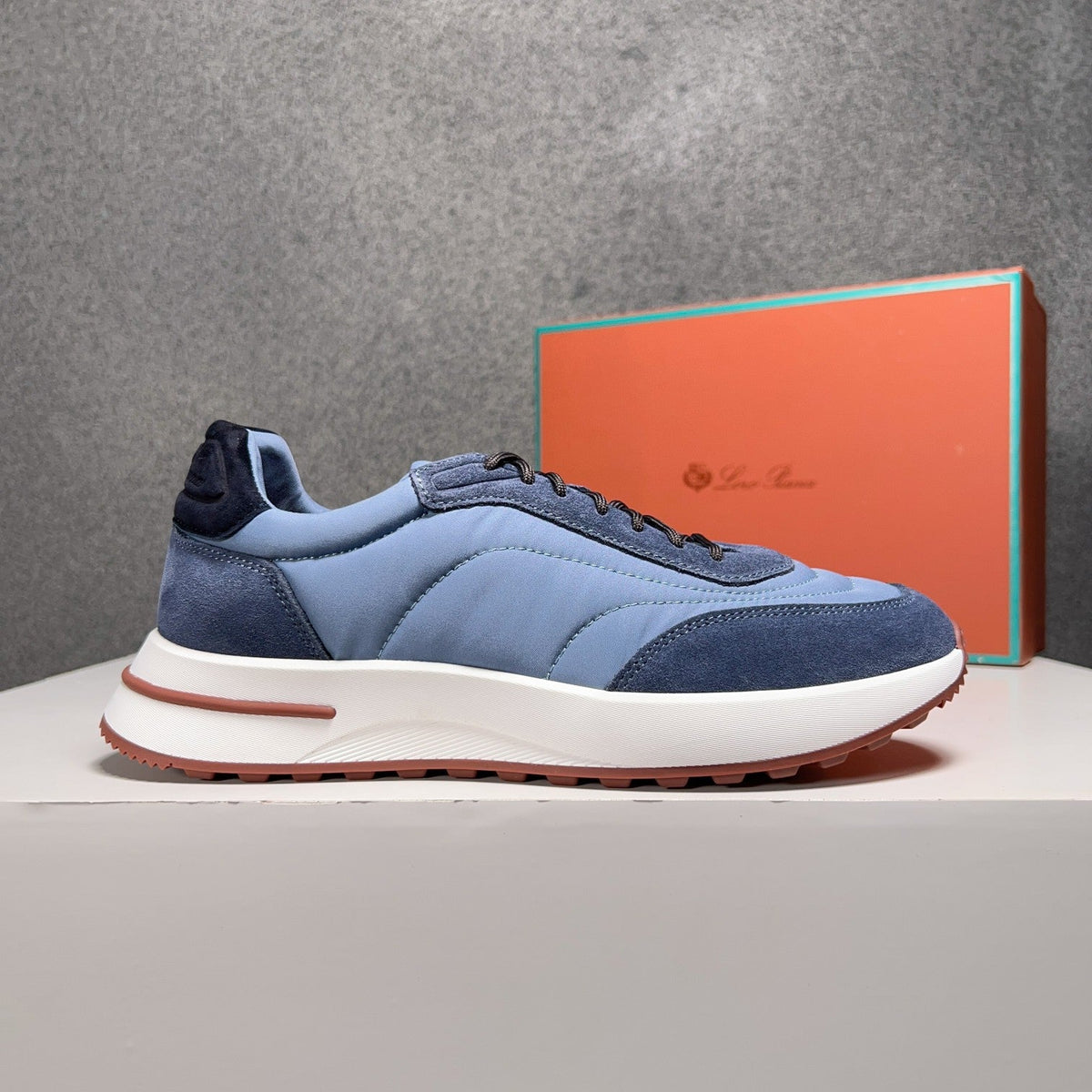 LP WEEKEND WALK SNEAKERS SKY SUEDE