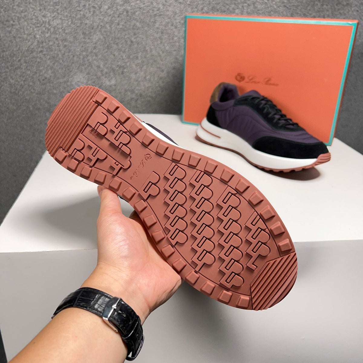 LP WEEKEND WALK SNEAKERS GRAPE AND BLACK SUEDE