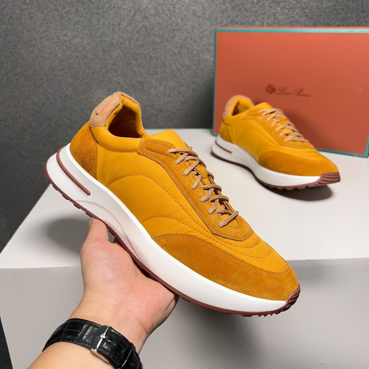 LP WEEKEND WALK SNEAKERS YELLOW SUEDE