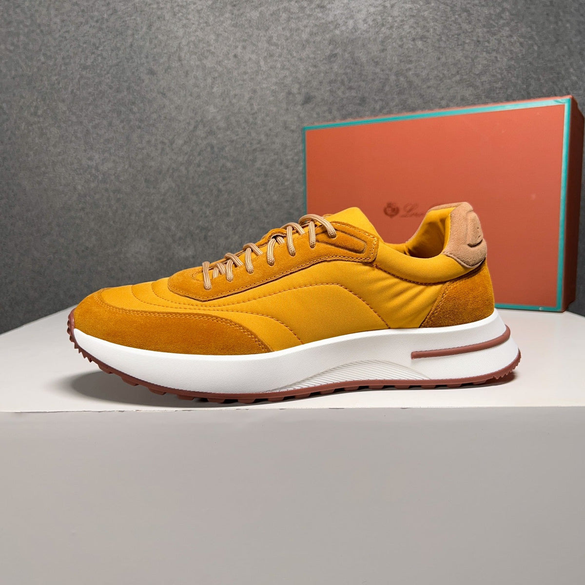 LP WEEKEND WALK SNEAKERS YELLOW SUEDE