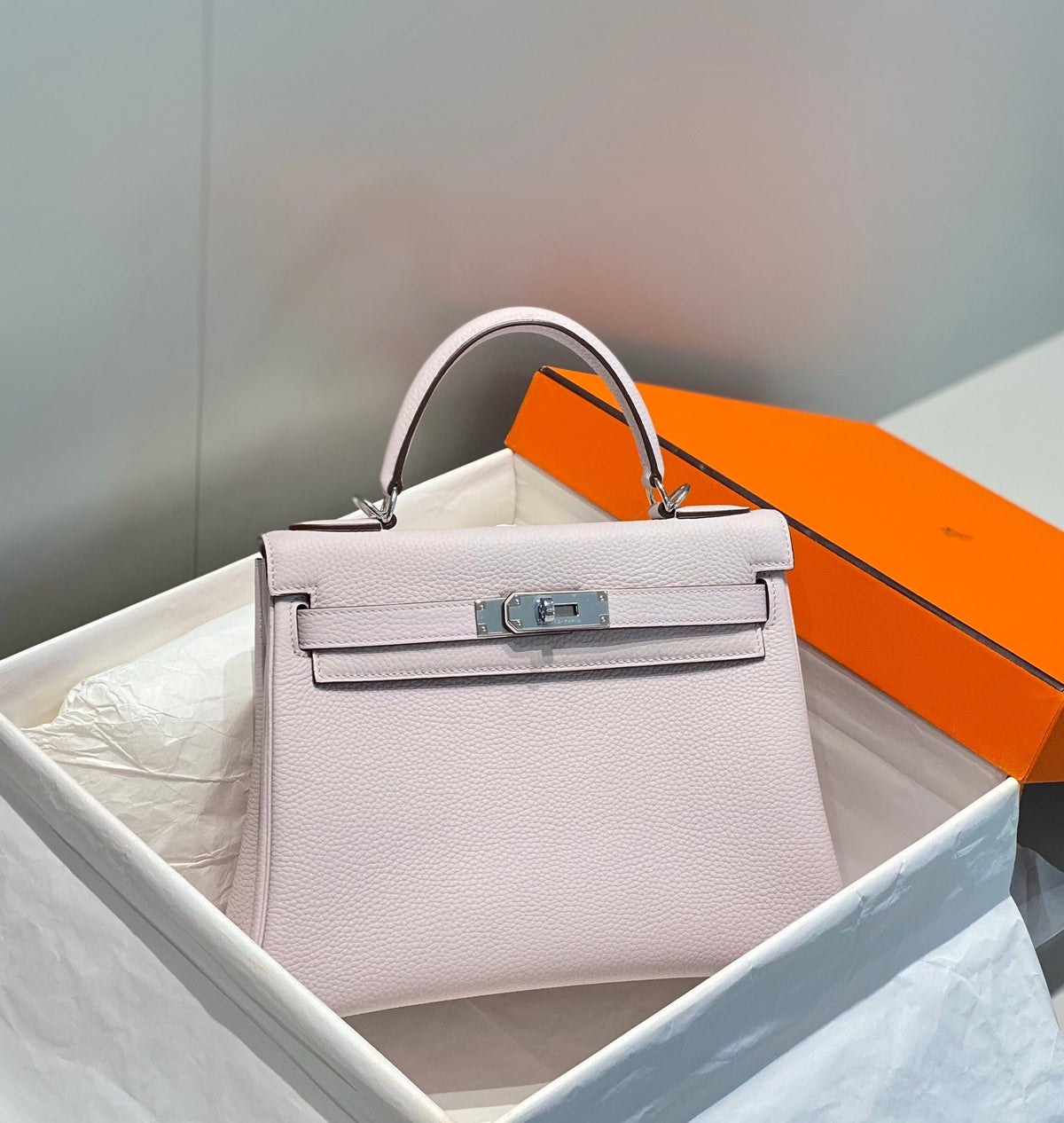 HM KELLY 28CM LIGHT PINK TOGO SILVER HARDWARE