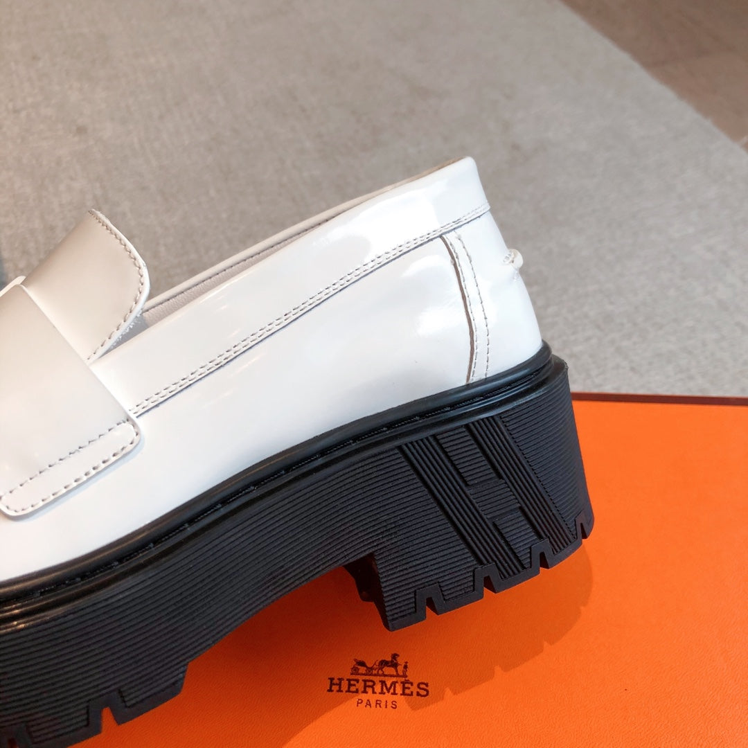 HM HITCH LOAFER WHITE CALFSKIN