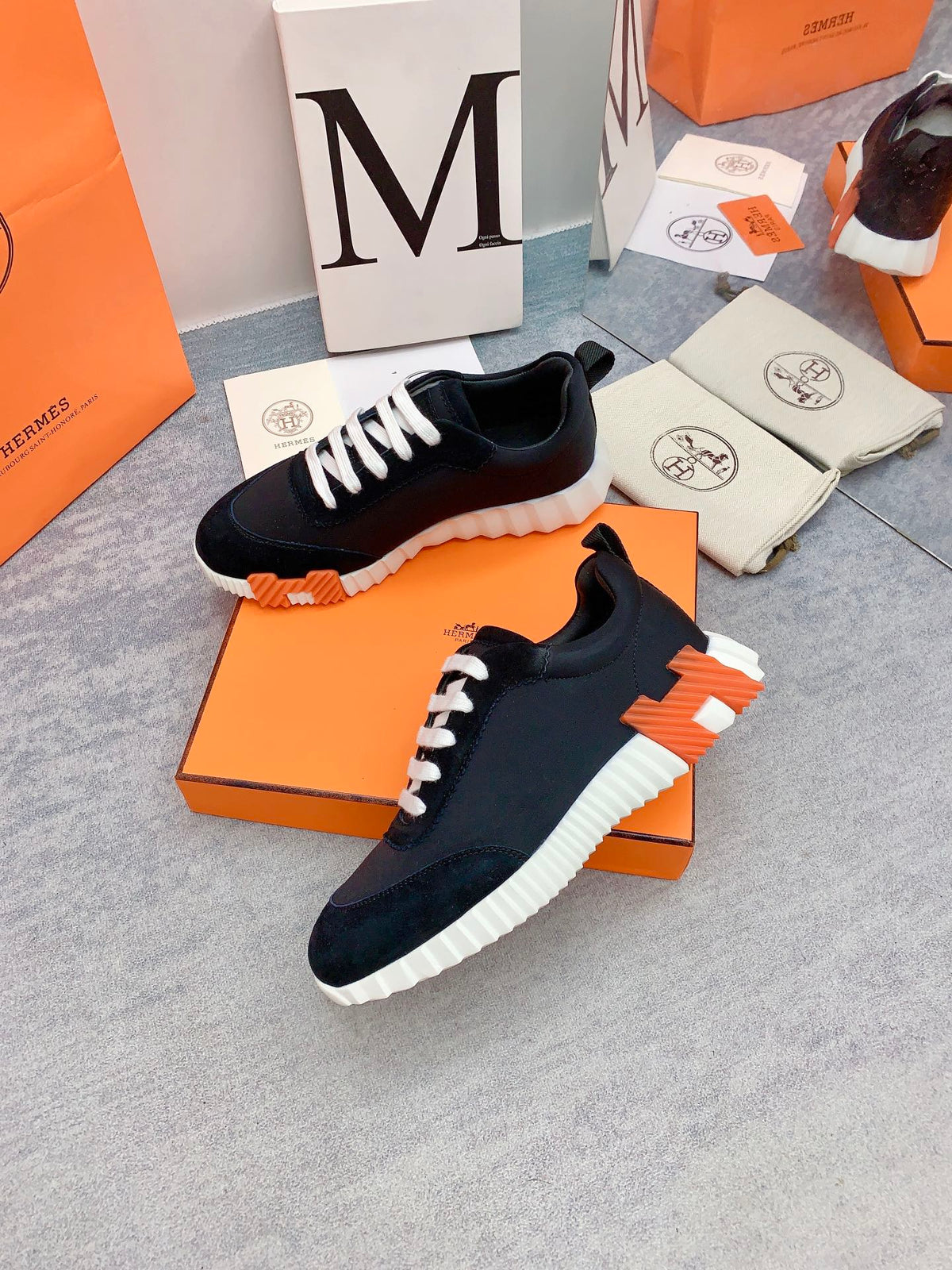 HM Bouncing Sneaker In Black Lambskin 106435