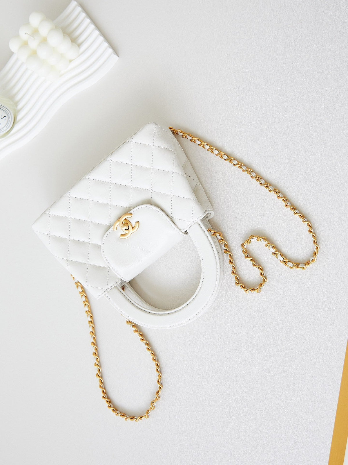 cc 24a nano 19cm kelly shopper bag white lambskin