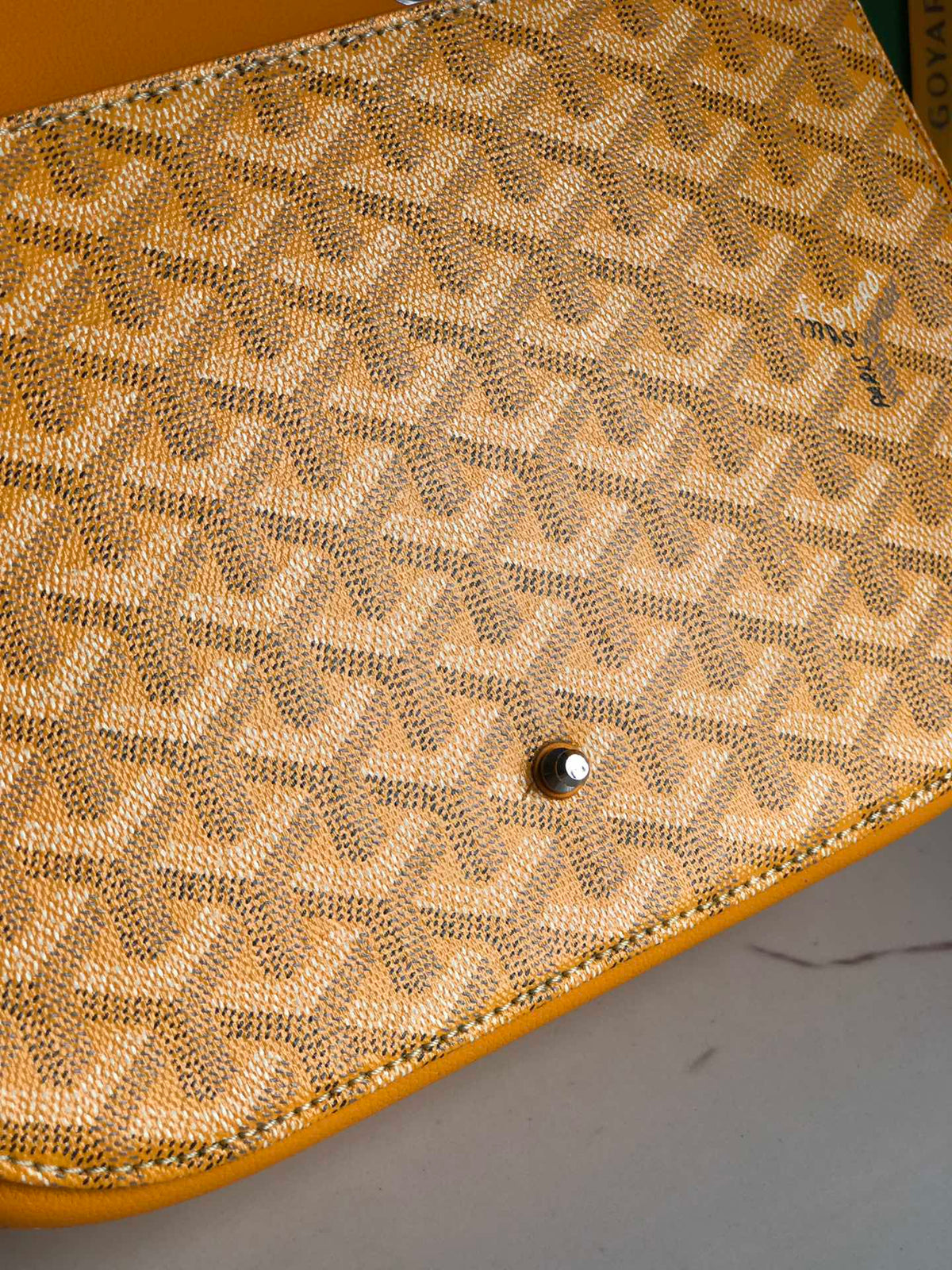 233 BAG 25 IN YELLOW CALFSKIN AND GOYARDINE CANVAS