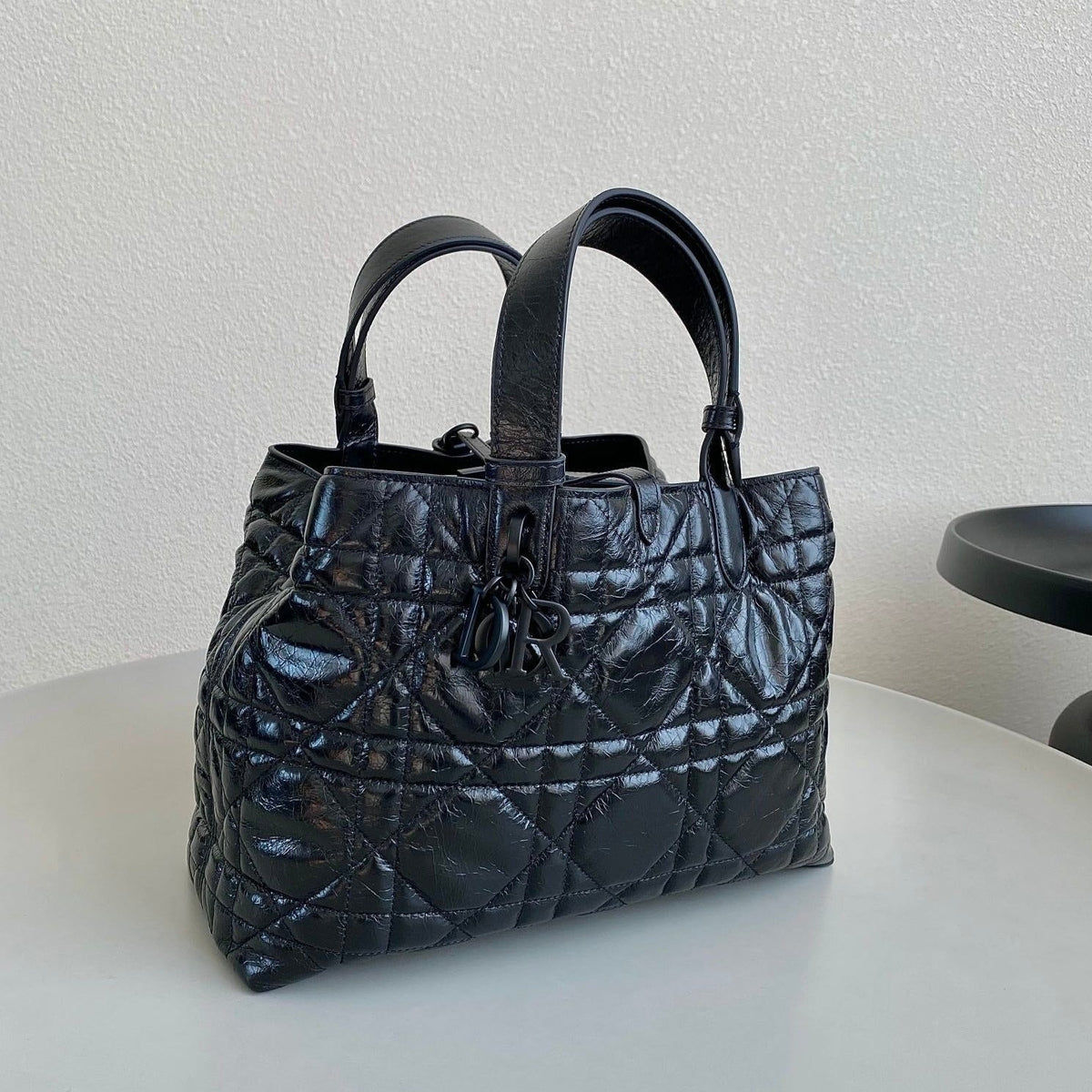 cd medium toujours all black calfskin
