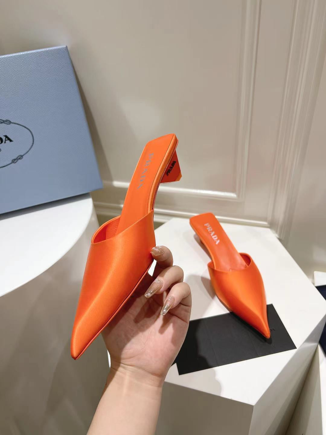 PRA POINTED-TOE MULES BRIGHT ORANGE SATIN
