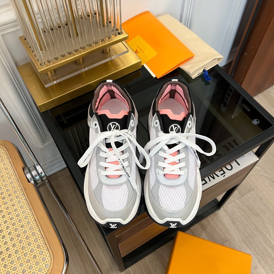 LV RUN 55 SNEAKER PINK BLACK
