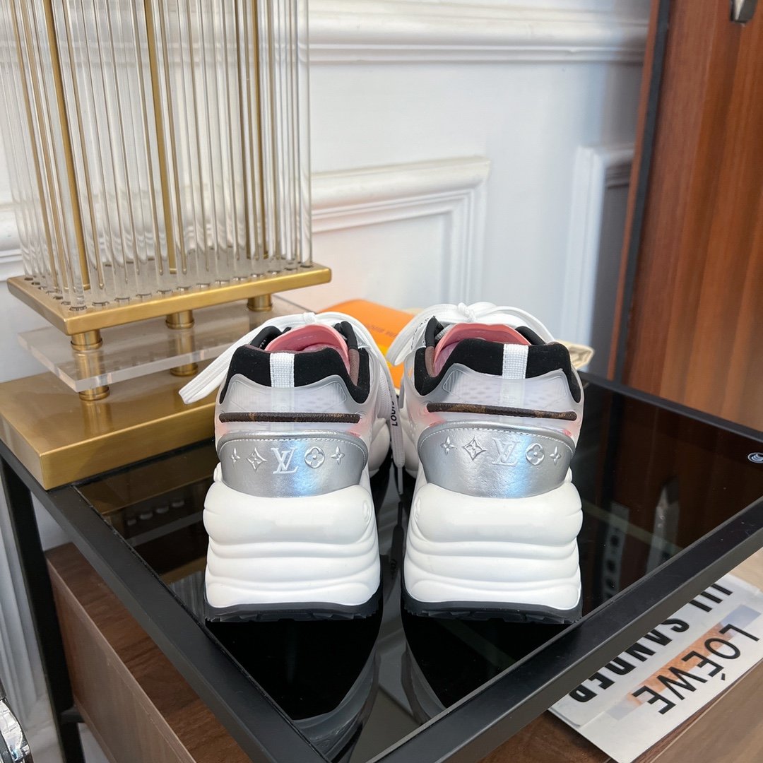 LV RUN 55 SNEAKER PINK BLACK