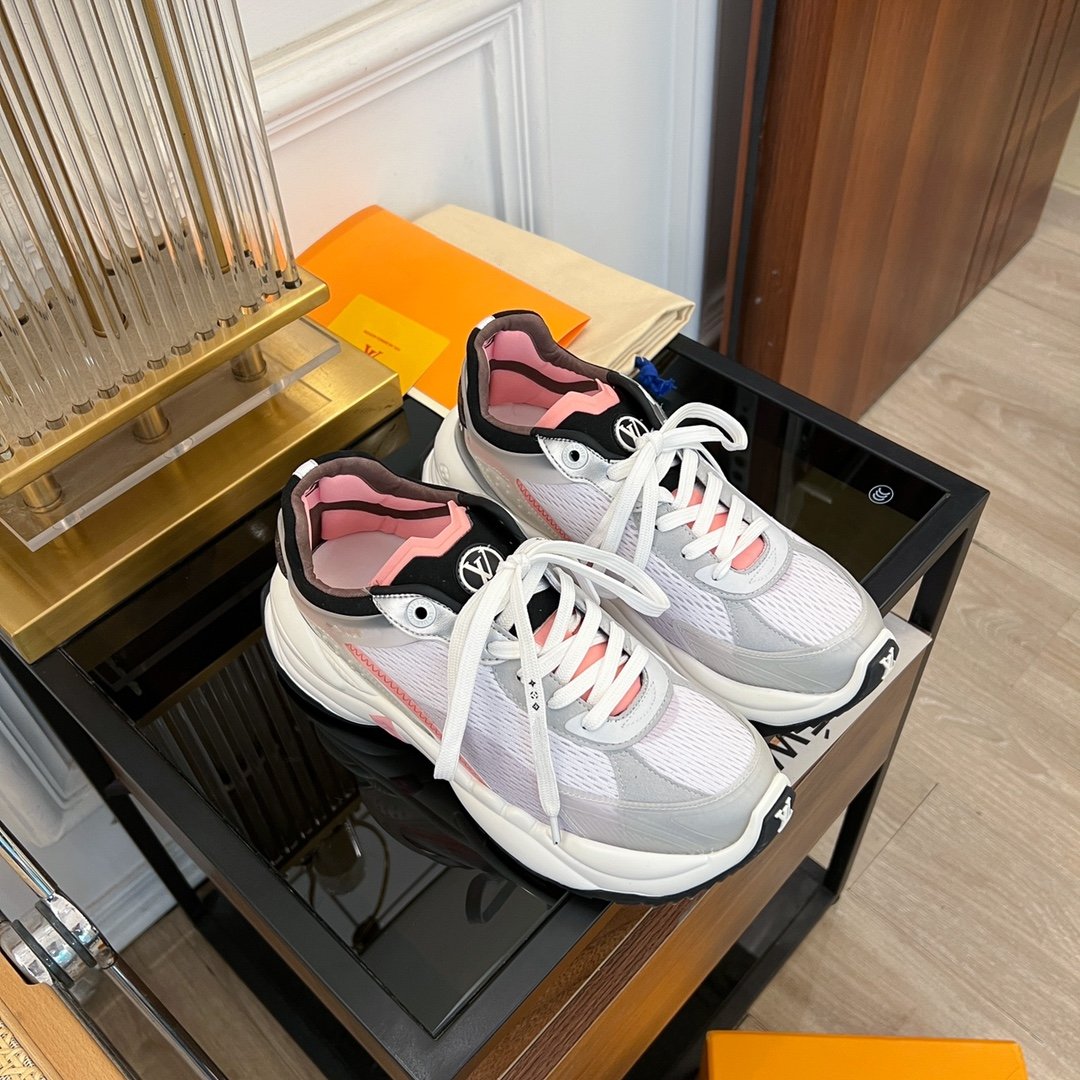 LV RUN 55 SNEAKER PINK BLACK
