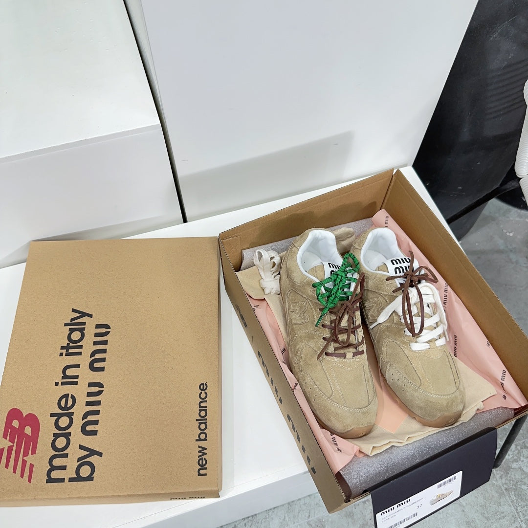 Miu Balance 530 SL Sneaker Light Brown Suede