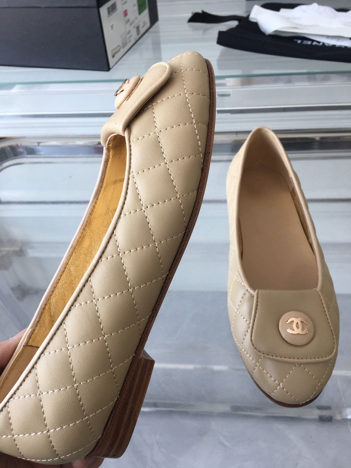 ballet flat quilted beige gold cc lock