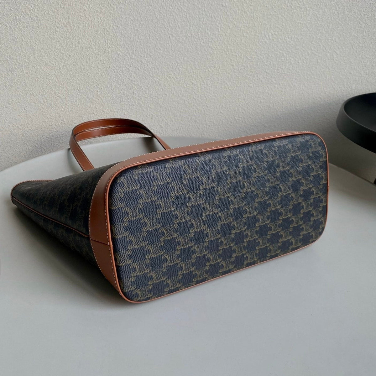 TRIOMPHE 26 TAN  CALFSKIN