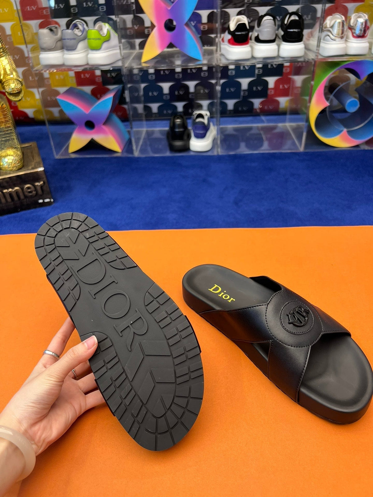 CD CIRCLE SLIPPER BLACK CALFSKIN